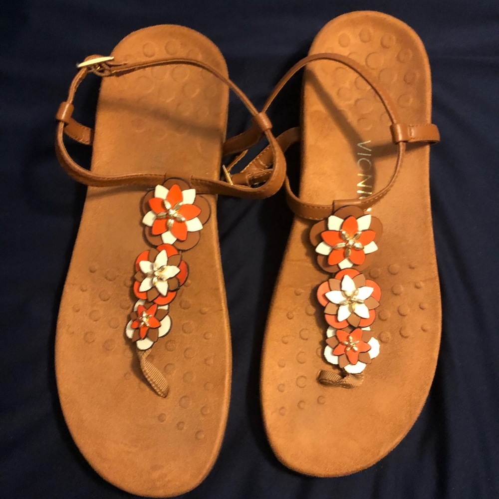 Vionic Tan BackStrap Sandals